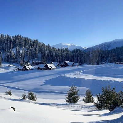 Kashmir Tour Package From Mumbai